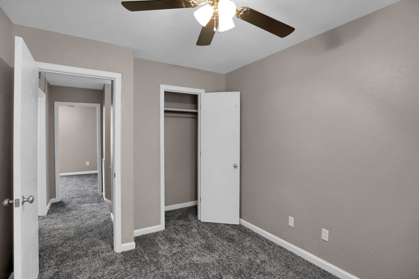 Oaklawn Heights Apartments Photo Gallery