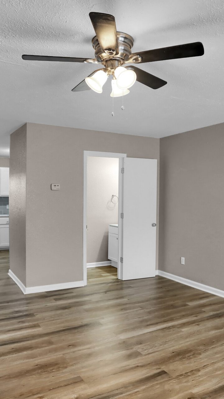 Luxury Apartment Amenities at Oaklawn Heights Apartments